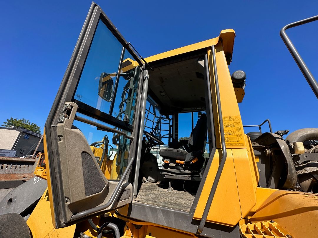 2013 VOLVO L120G - Image 35